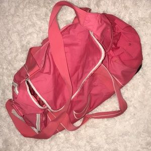 NIKE GYM BAG